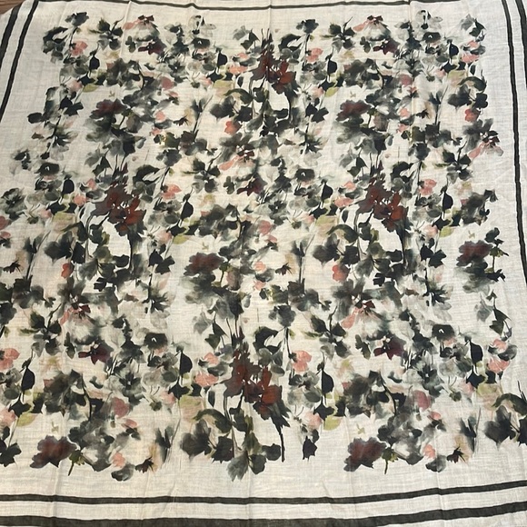 Lafayette 148 New York Accessories - Beautiful XL Lafayette 148 Scarf